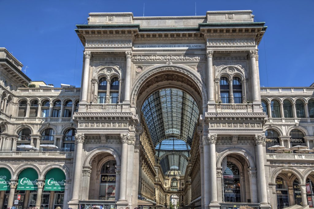 Die Galleria Vittorio Emanuelle und Hotels in Mailand erwarten Sie