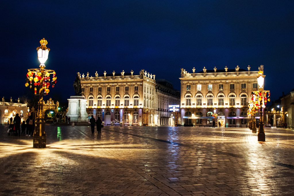 Sehenswürdigkeiten und Hotels in Nancy, Frankreich.